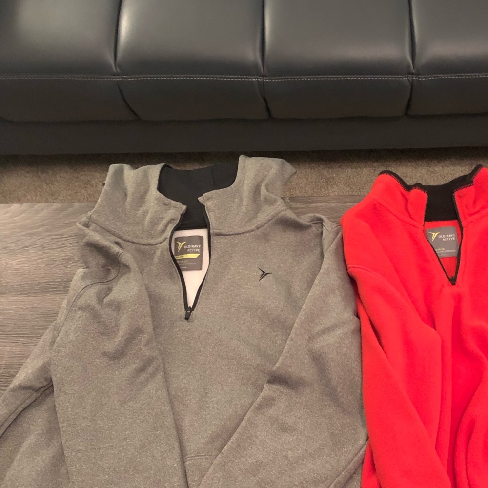 Boys red 3/4 zip L, boys gray hoodie L